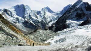 APERTURA DE BIHÂNA AL LANDUNG, 6357M. HIMALAYA. NEPAL. SUMMA MOUNTAIN GUIDES. PABLO RUIZ, JESUS IBARZ Y EDUARDO RECIO