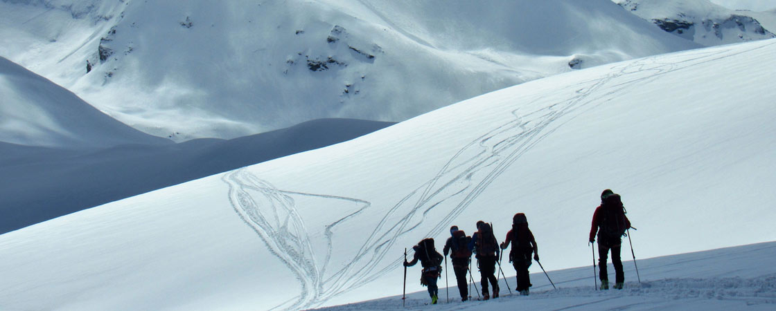 FOTO-PRINCIPAL-ALPES-iNVIERNO-PRINCIPAL Alpes invierno. Altas rutas de esquí de travesia de varios días con guía de montaña. Summa Mountain Guides