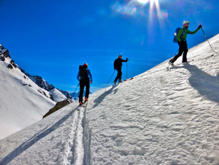 ascension-maladeta-esqui-principal Ascensión al Maladeta en esquís de travesía con guía de montaña. Summa Mountain Guides