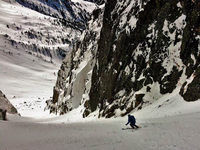ascension-posets-esqui-principal Ascensión al Posets en esquís de travesía con guía de montaña. Summa Mountain Guides