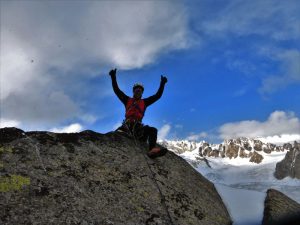 APERTURA DE «MUKTI». SHARUMGA TOWER, 5200M. HIMALAYA. INDIA. POR PABLO RUIZ Y ALBERTO URTASUN. SUMMA MOUNTAIN GUIDES.